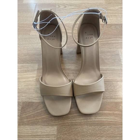 A New Day Shelly Heels Tan 11 Wide Ankle Strap Block Heel Memory Foam NEW - Picture 7 of 16